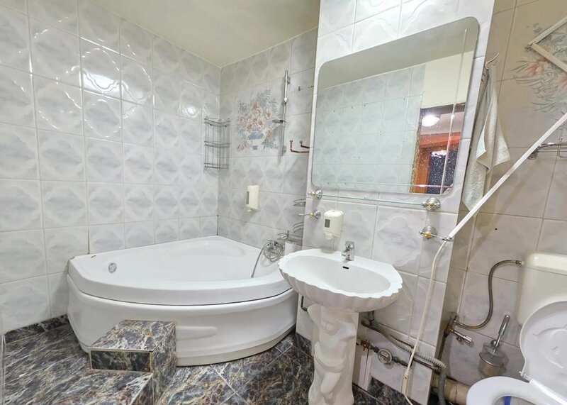 Obor, Mosilor, Stefan cel Mare langa metrou